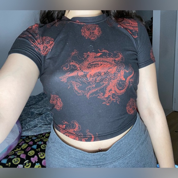 I am selling a Shein crop top. - Picture 3 of 4